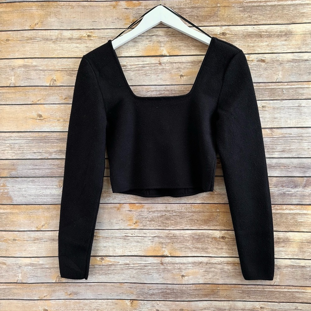 Hunter & Brown Black Long Sleeve Cropped Sweater Size Large NWT - Picture 3 of 5